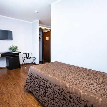 Primo Hotel 3*